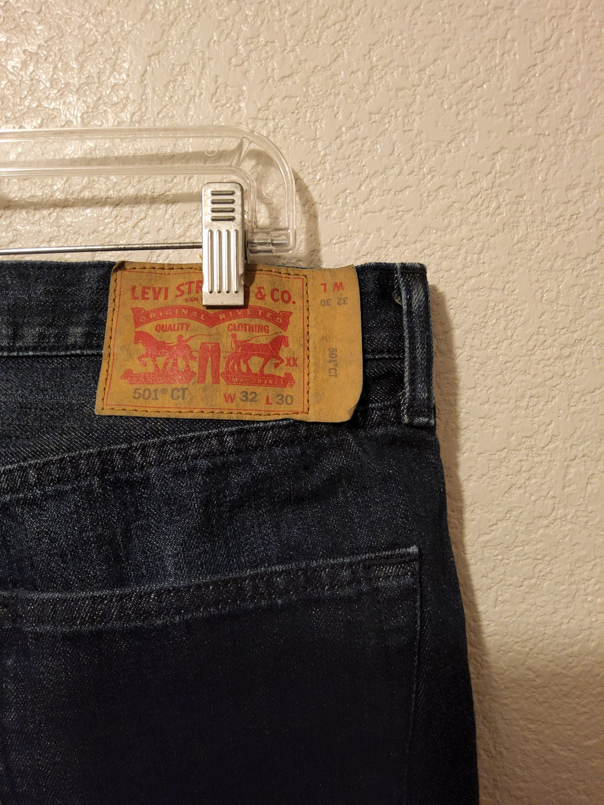Levi's 501 CT Jeans W32 L30 Dark Indigo Denim Classic Fit (Copy) - Image 3