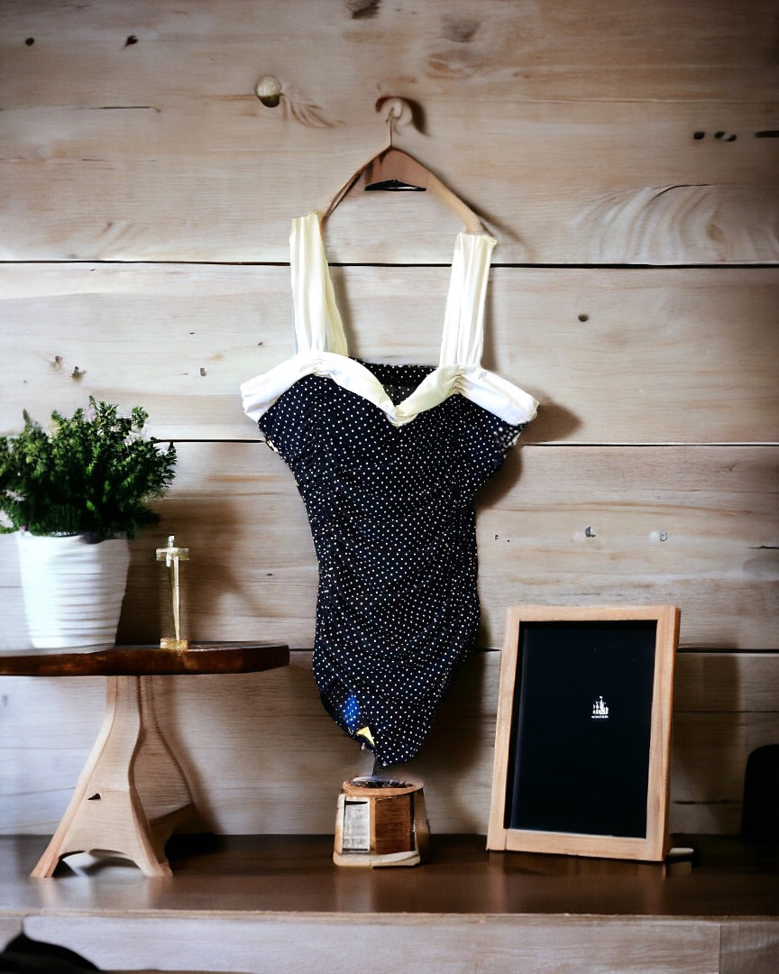 Miracle Suit NWT Swimsuit,Black/White, 14