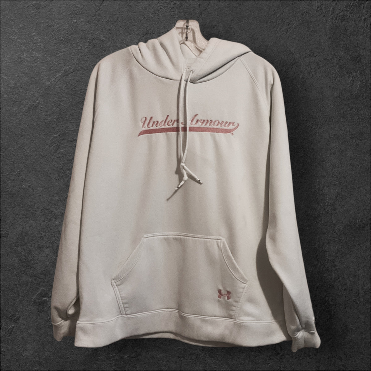 Under Armour Off White Hoodie Drawstring Hood Kangaroo Pocket Sweatshirt - Image 1