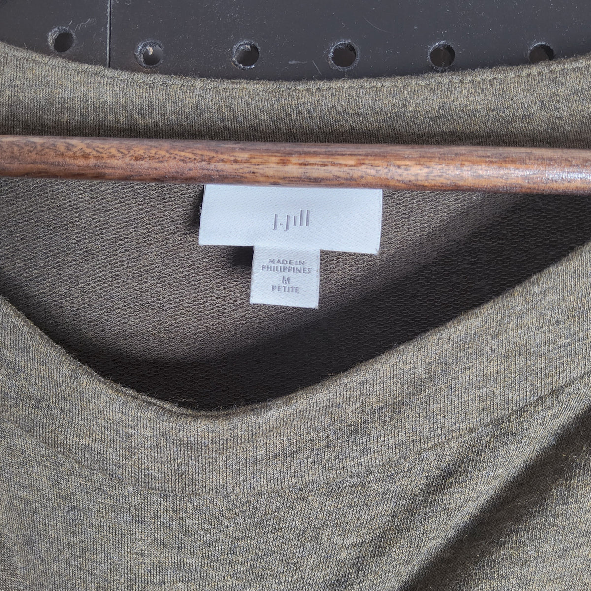J.Jill Side Button Tunic Top Olive Green M Petite Knit Long Sleeve - Image 2