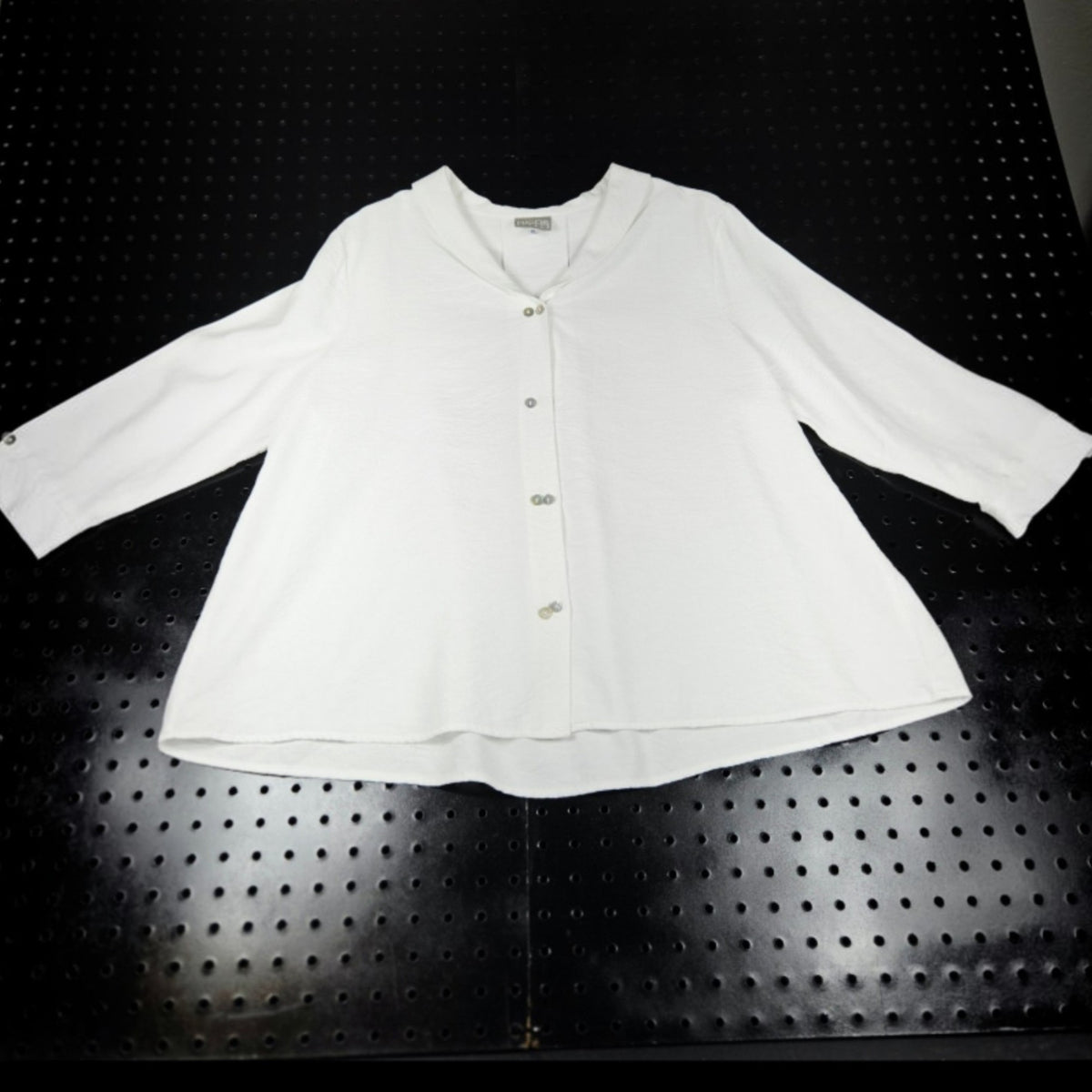 Niche Nilgun Derman Button-Front Blouse XL White Shawl Collar - Image 1