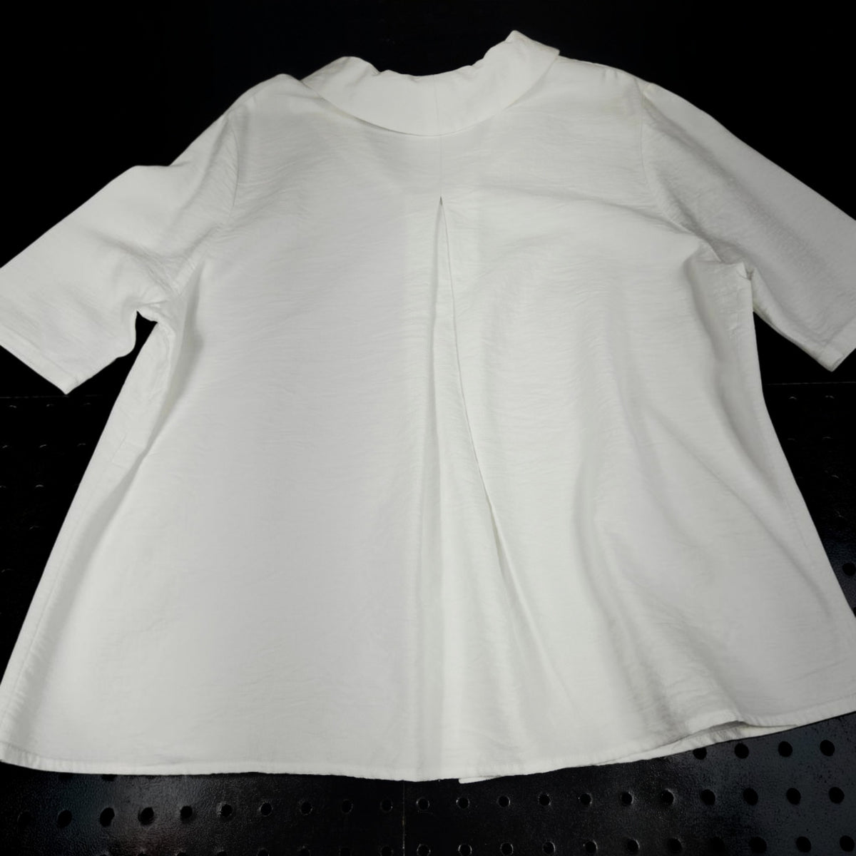 Niche Nilgun Derman Button-Front Blouse XL White Shawl Collar - Image 6